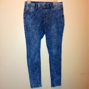 Vanilla Star Acid Wash Medium Rise Skinny Jeans